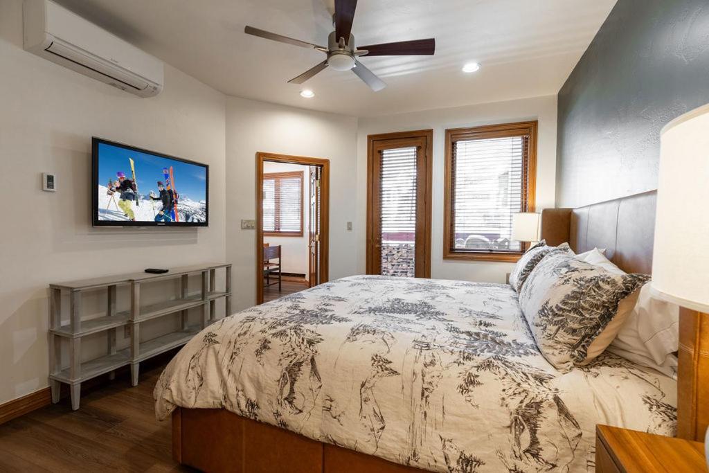 Strawberry Park True Ski In Ski Out By Vail Realty Beaver Creek Exterior photo